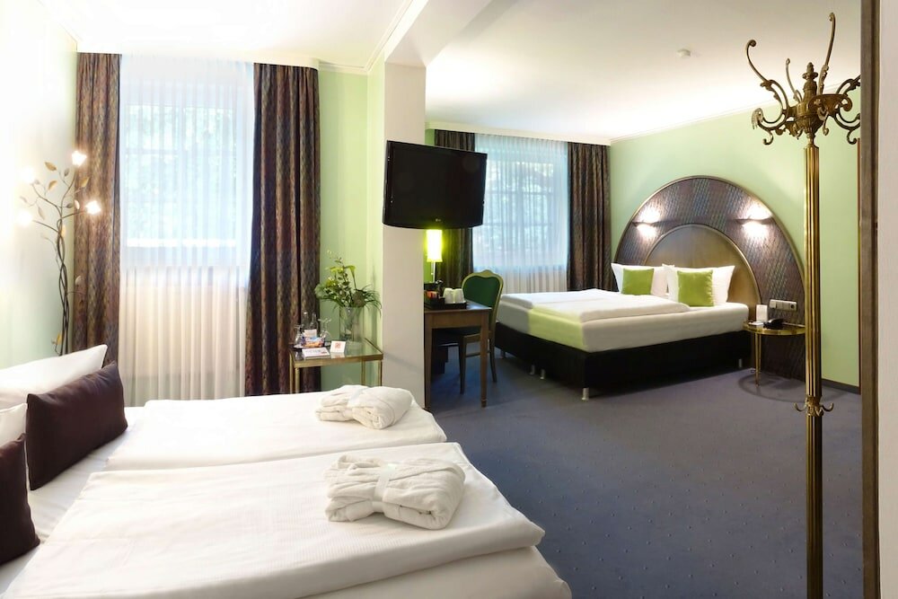 Фото Best Western Hotel Schmoeker-Hof