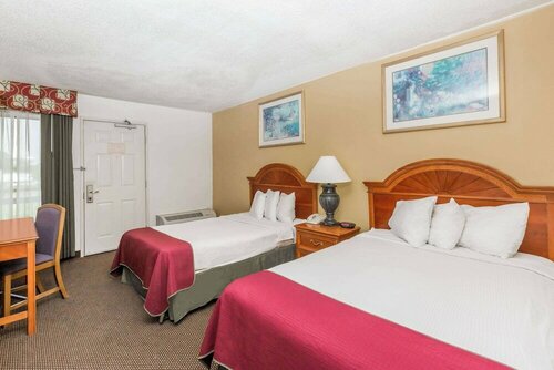 Гостиница Days Inn by Wyndham West Des Moines Clive в Де-Мойн