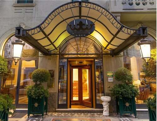 Гостиница Andreola Central Hotel в Милане