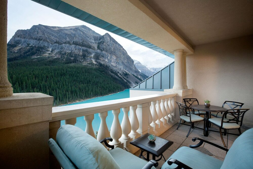 Фото Fairmont Chateau Lake Louise