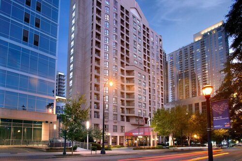 Гостиница Atlanta Marriott Suites Midtown в Атланте