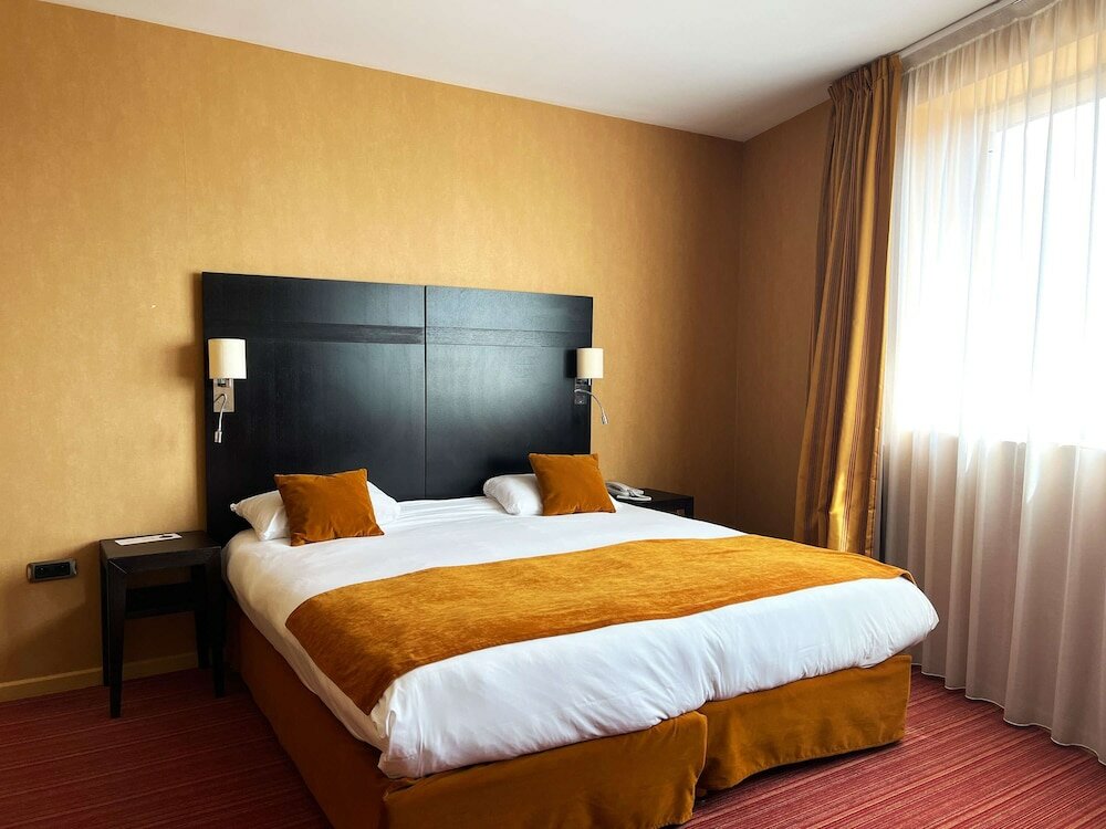 Фото Mercure Bordeaux Château Chartrons