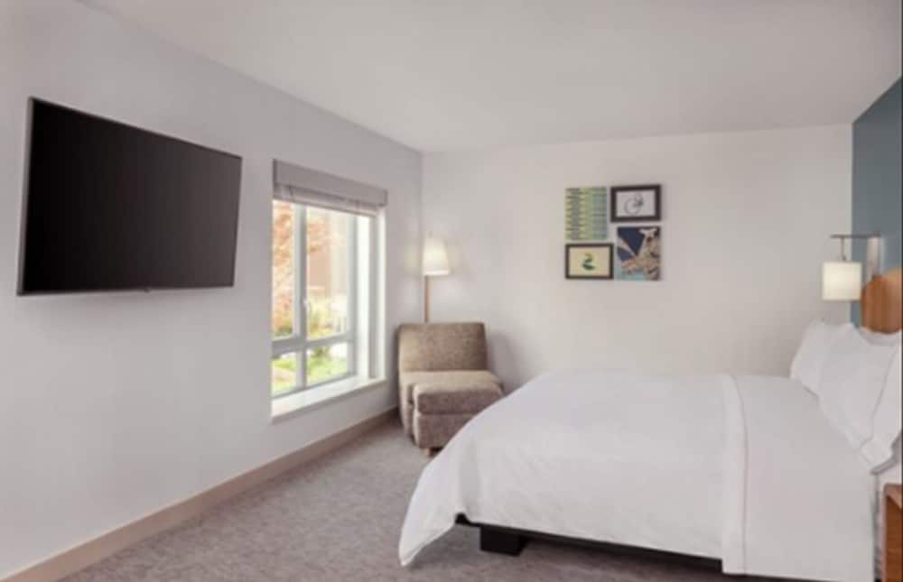 Фото Element Chelmsford