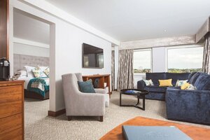 Гостиница Stormont Hotel