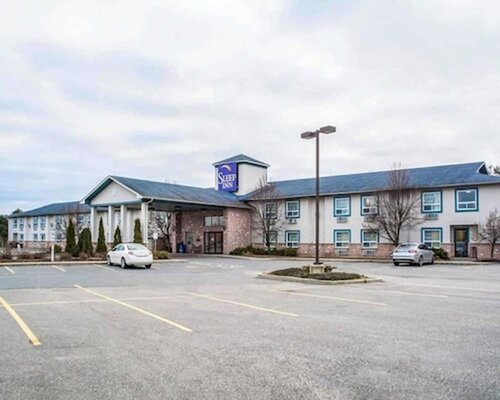 Гостиница Sleep Inn Bracebridge