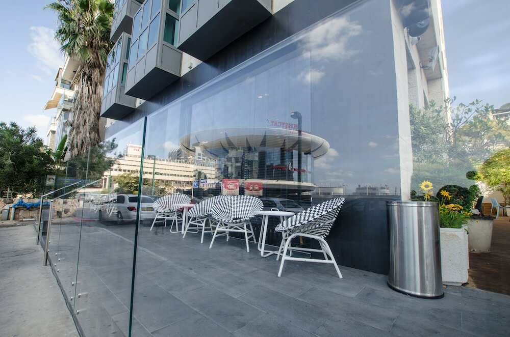 Фото Brown Seaside