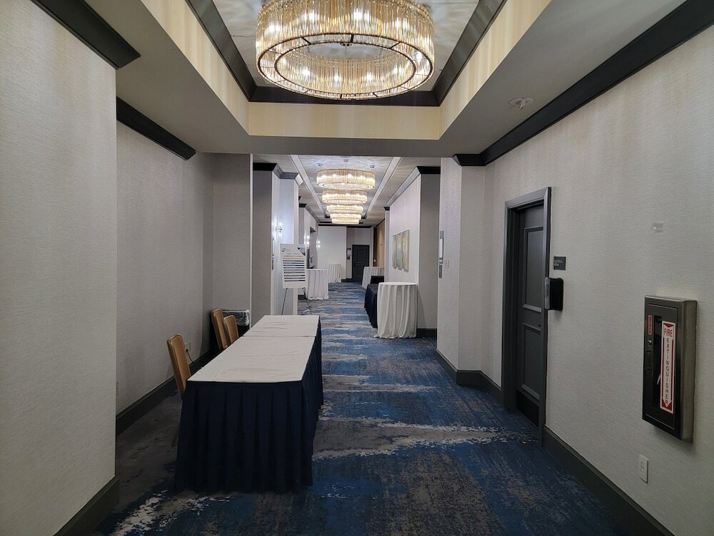 Фото Crowne Plaza Dallas Downtown