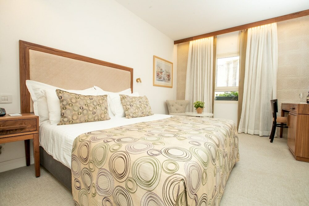 Фото Montefiore Hotel