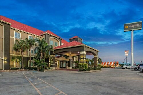 Гостиница La Quinta Inn & Suites by Wyndham Corpus Christi Airport в Корпус-Кристи