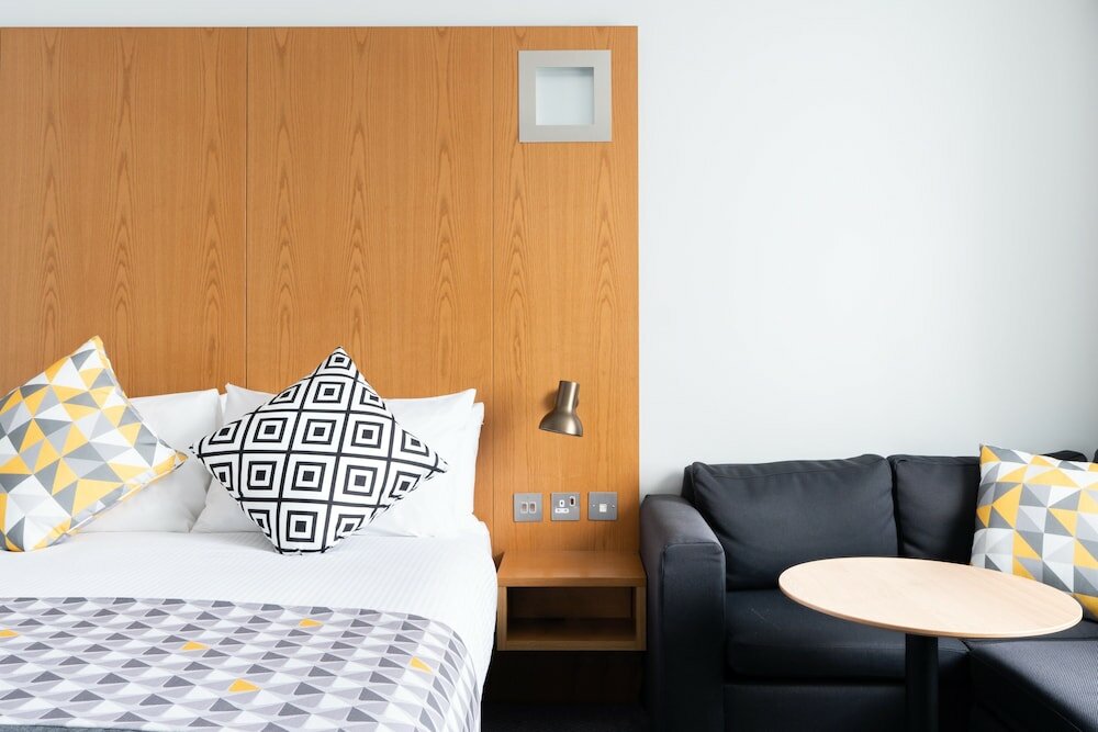 Фото Holiday Inn Bournemouth, an Ihg Hotel