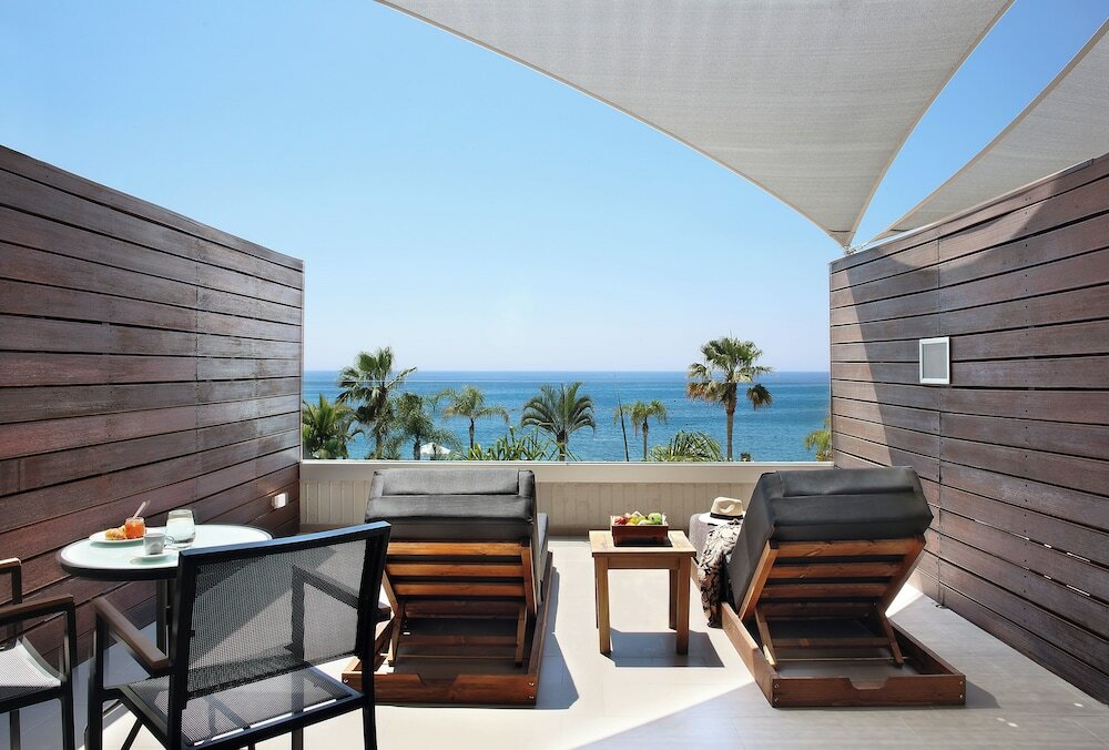 Фото Royal Apollonia by Louis Hotels