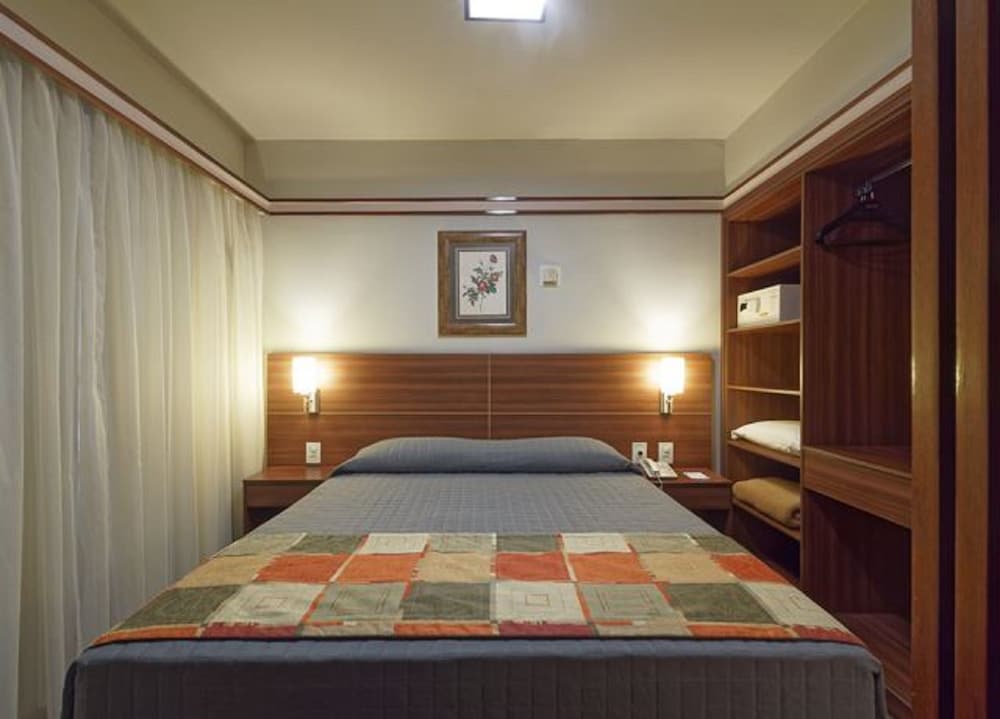 Фото Bristol The Time