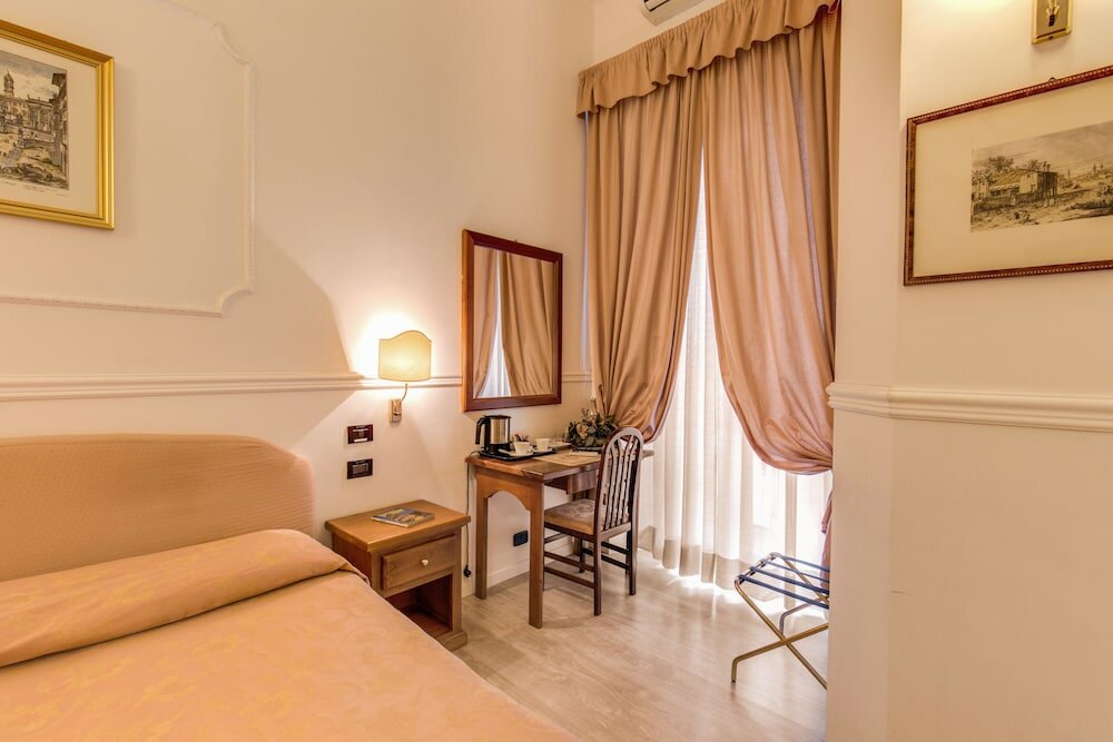 Фото Hotel Martini