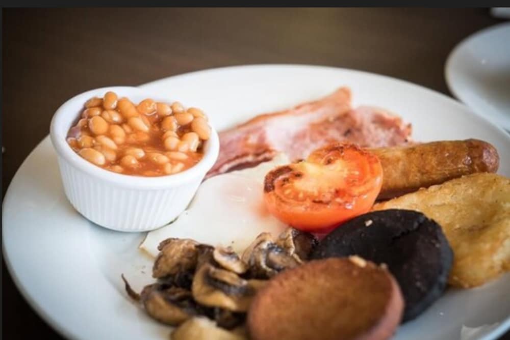 Фото Travelodge Dublin Phoenix Park Hotel