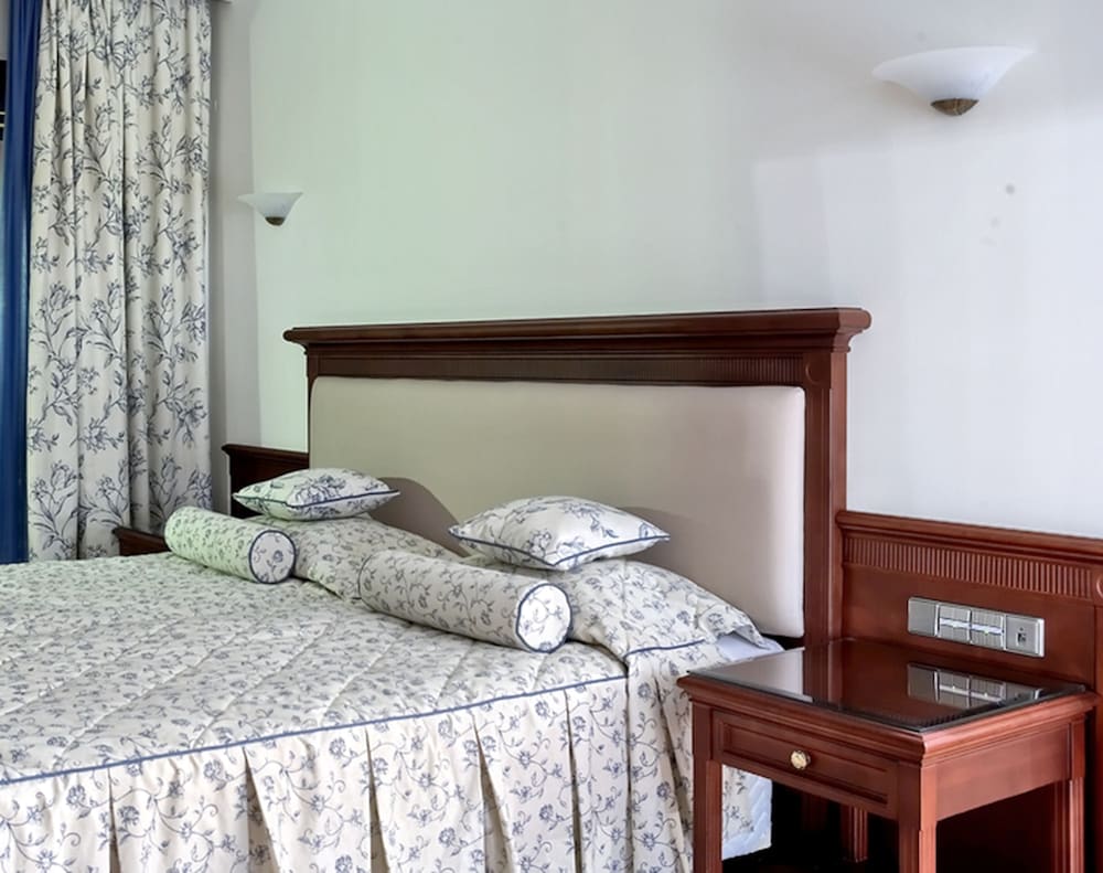 Фото Atrium Palace Thalasso SPA Resort & Villas
