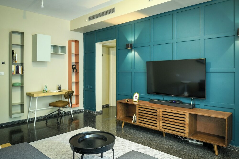 Фото Elegant 1br Dizengoff Apt by Sea N' Rent