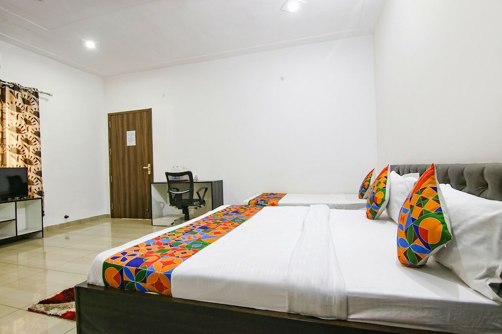 Фото Fabhotel Ace