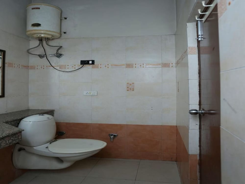Фото Revking at Hotel Batra