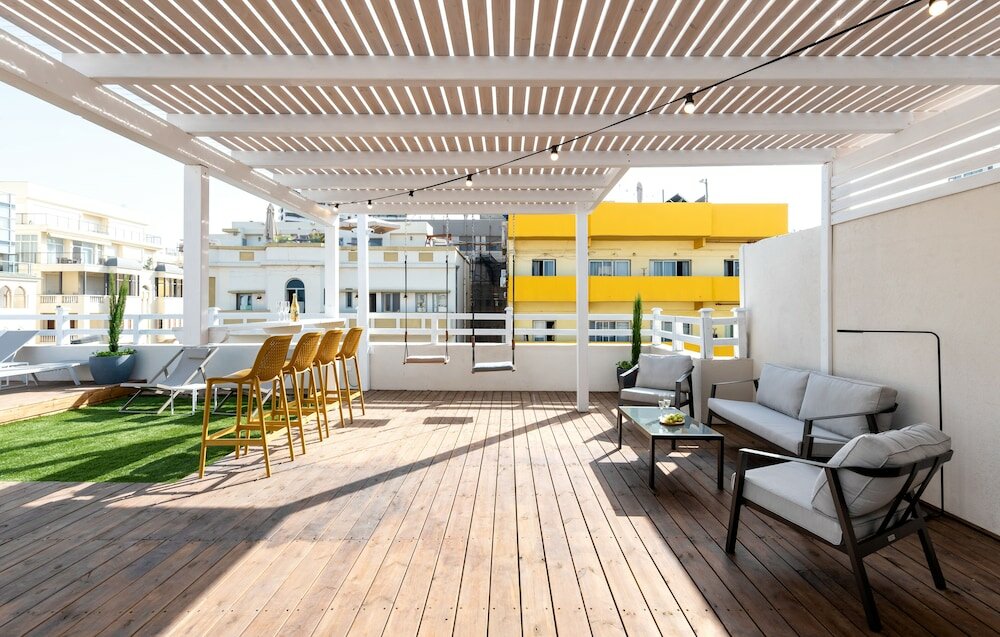 Фото Апартаменты Яркон - на пляже Тель-Авив