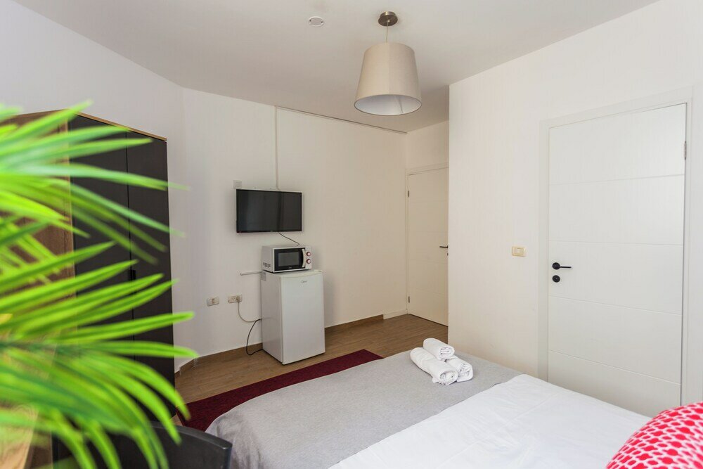 Фото HaYarkon Apartments