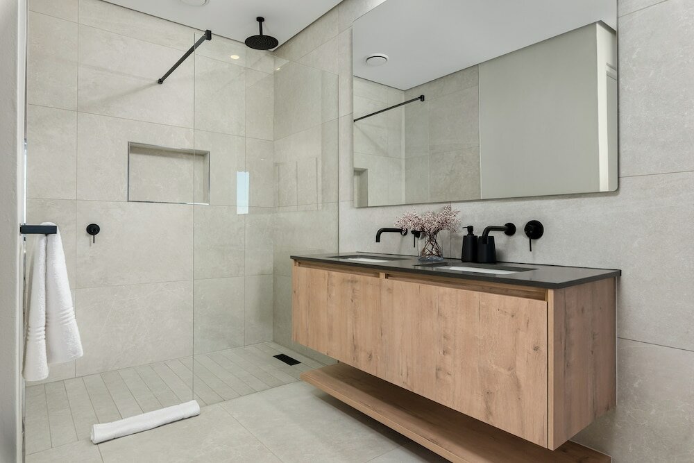 Фото The Avant 402