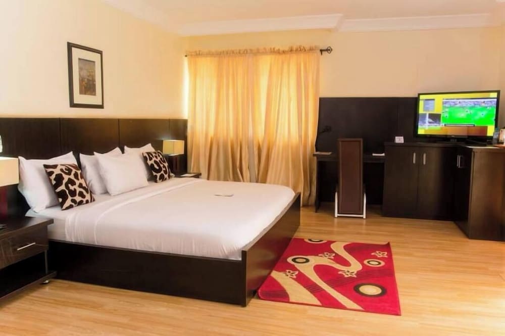 Фото отеля 2