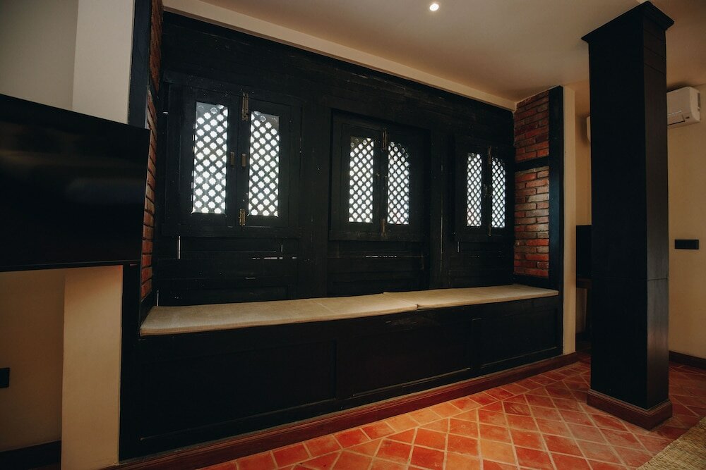 Фото Swarga Heritage Hotel