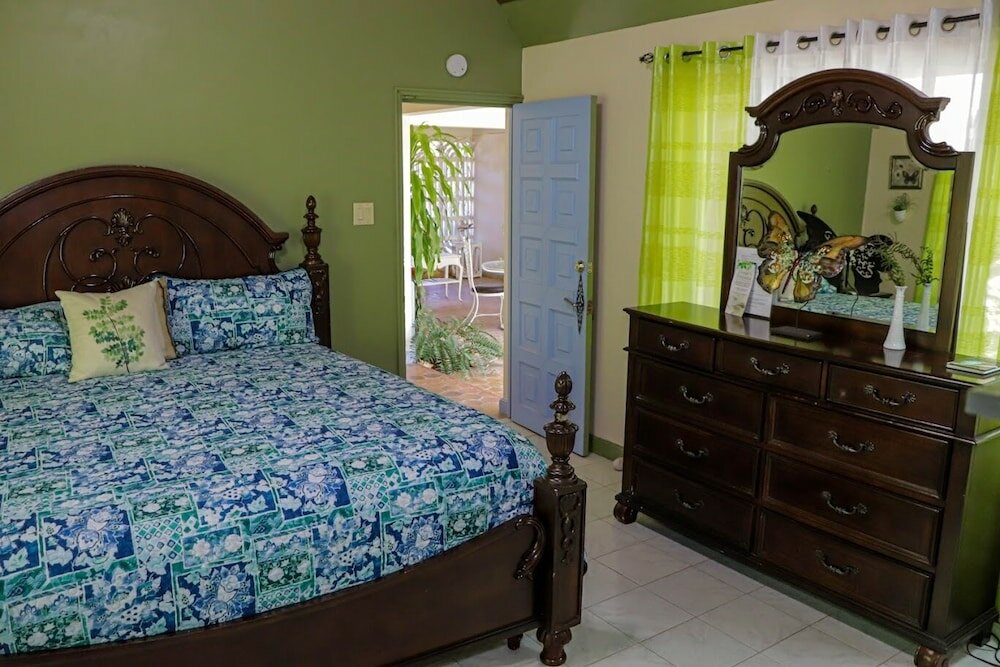 Фото Seven Palms Villa