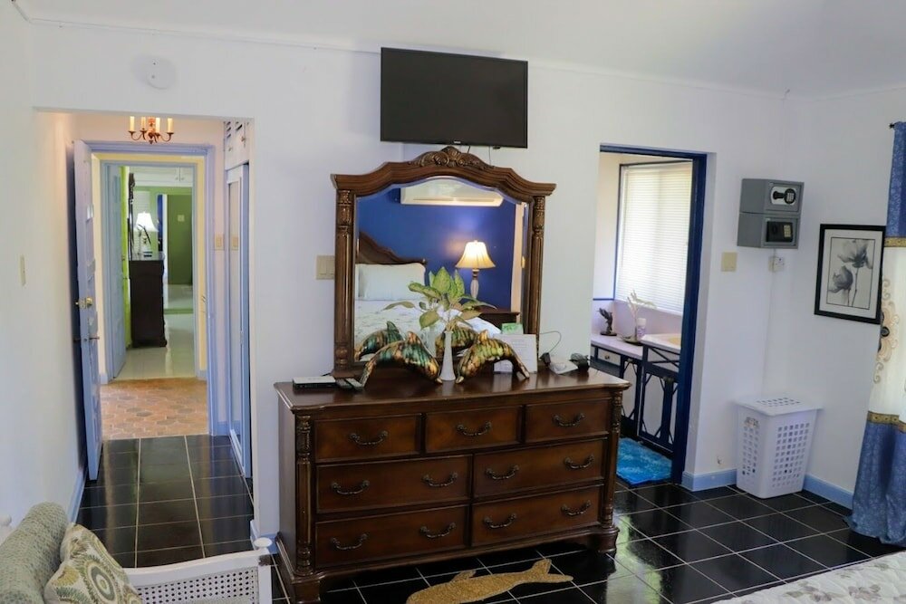 Фото Seven Palms Villa