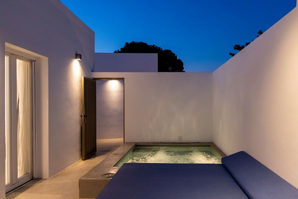 Фото White Holidays Project