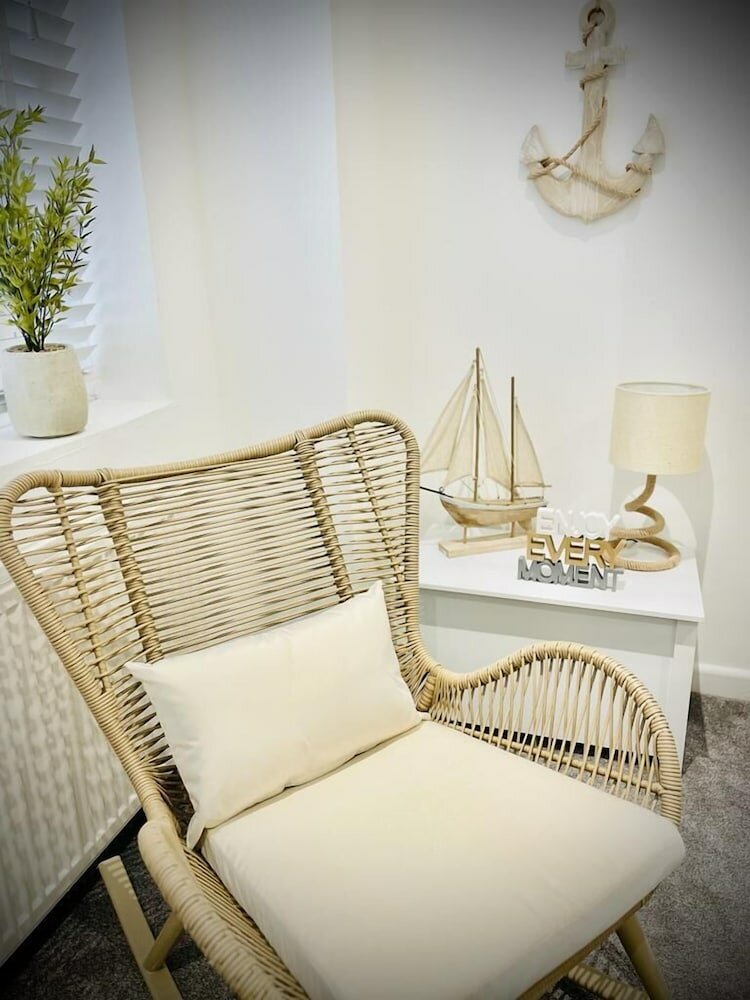 Фото Seafront 3 Bedroom Apartment