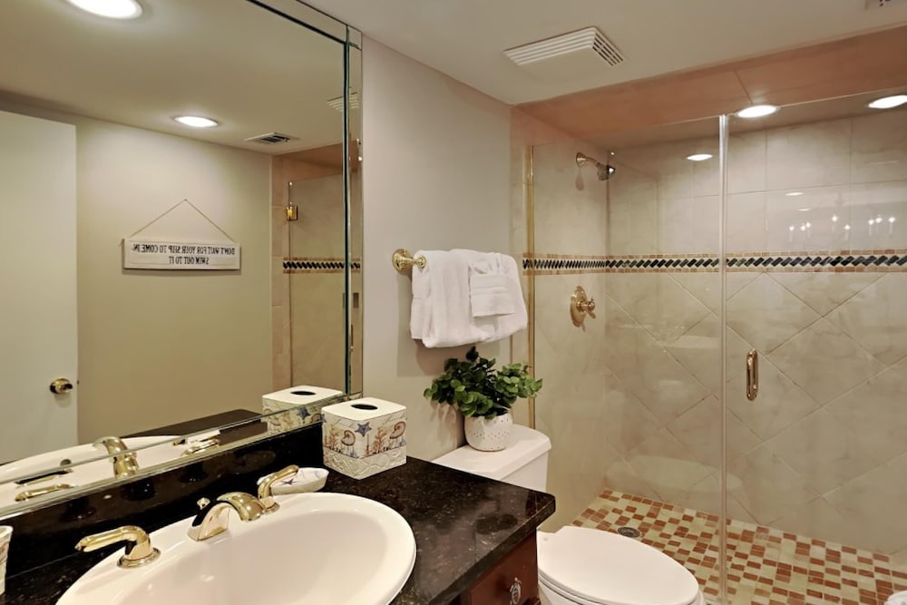 Фото Edgewater Tower III