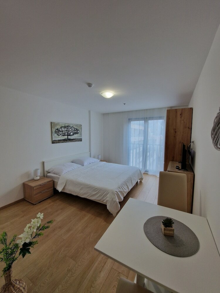 Фото Dubrovnik Skyline Apartments