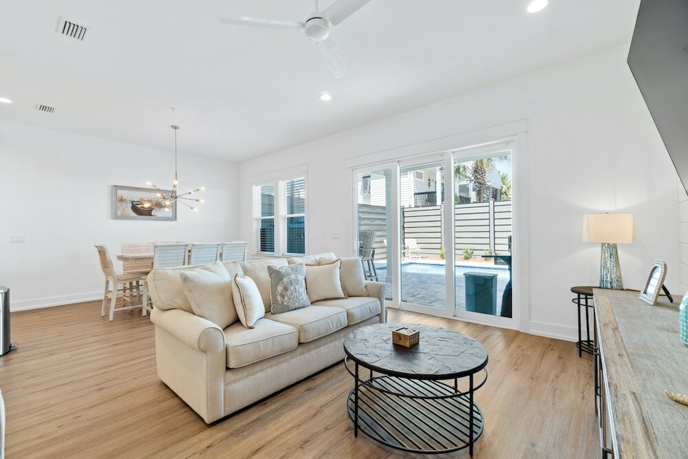 Фото Beach House - Elevated Escape by Phg