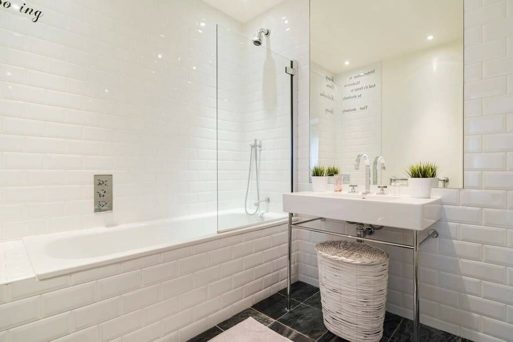 Фото Lovely 3 bedroom house South Kensington