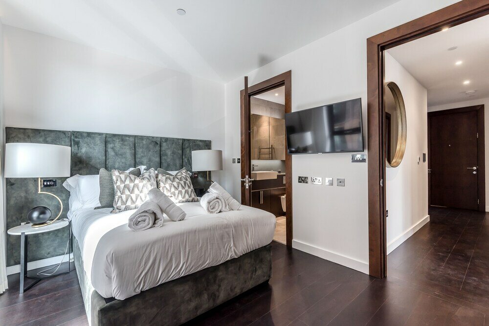 Фото Thornes House Apartments