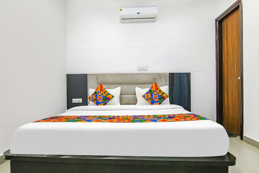 Фото Fabhotel Golden Gate