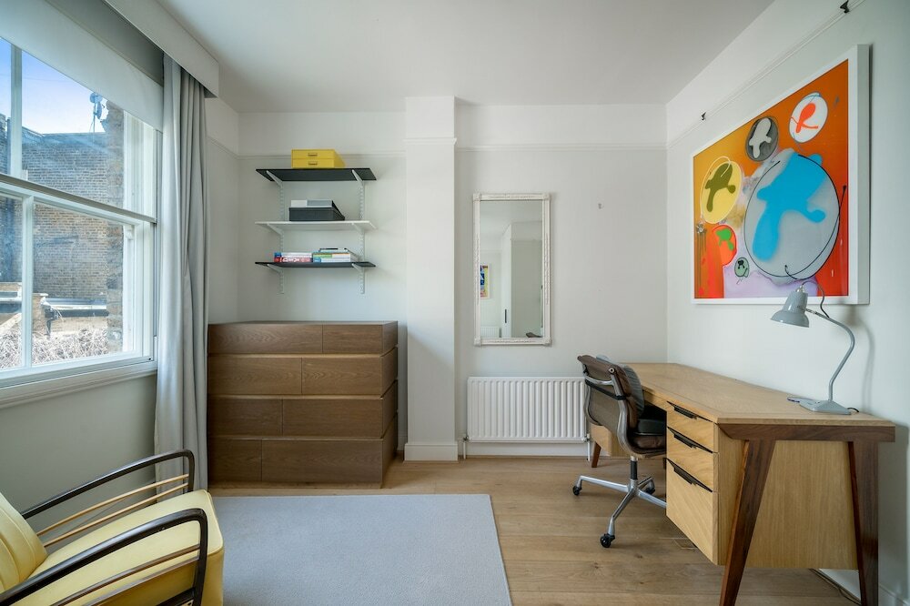 Фото Altido Captivating 1-Bed Flat In Fulham