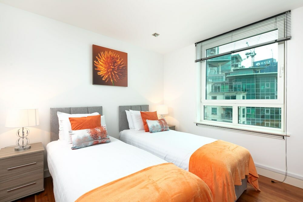 Фото River view Luxury 3bed flat with views