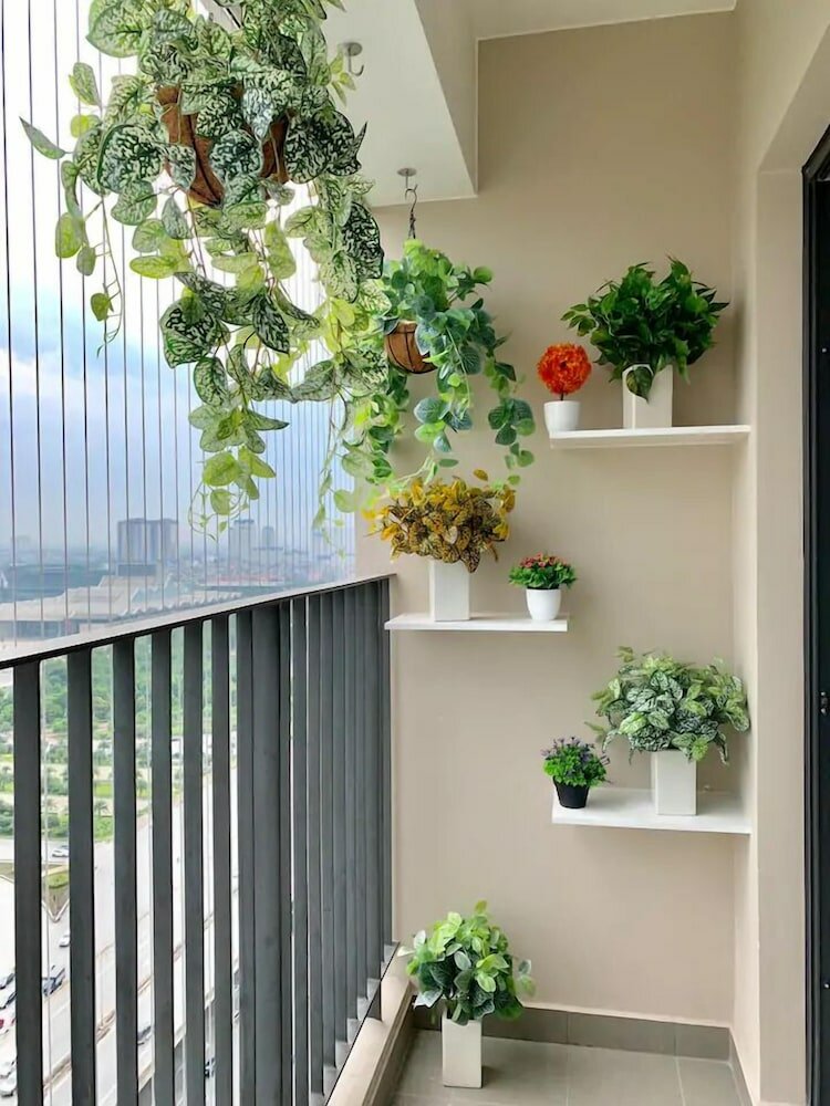 Фото Bayhomes D'Capitale Serviced Apartment