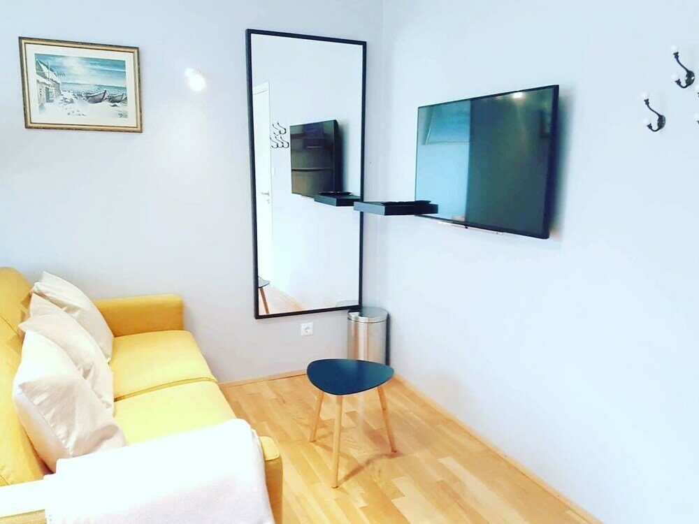 Фото Akureyri Central Rooms