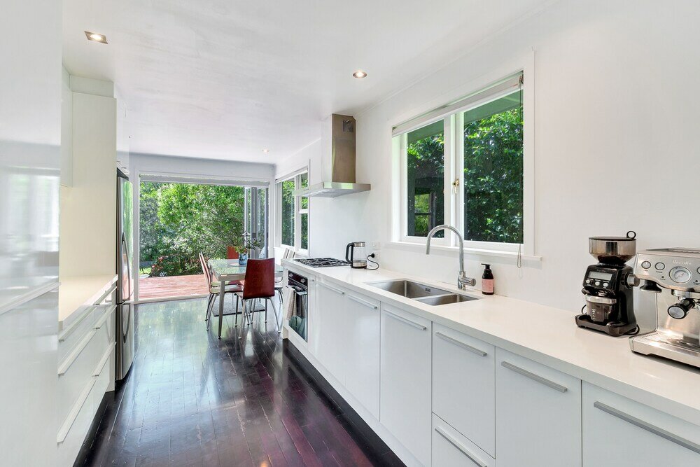 Фото Bright Airy & Spacious 3 Br Home