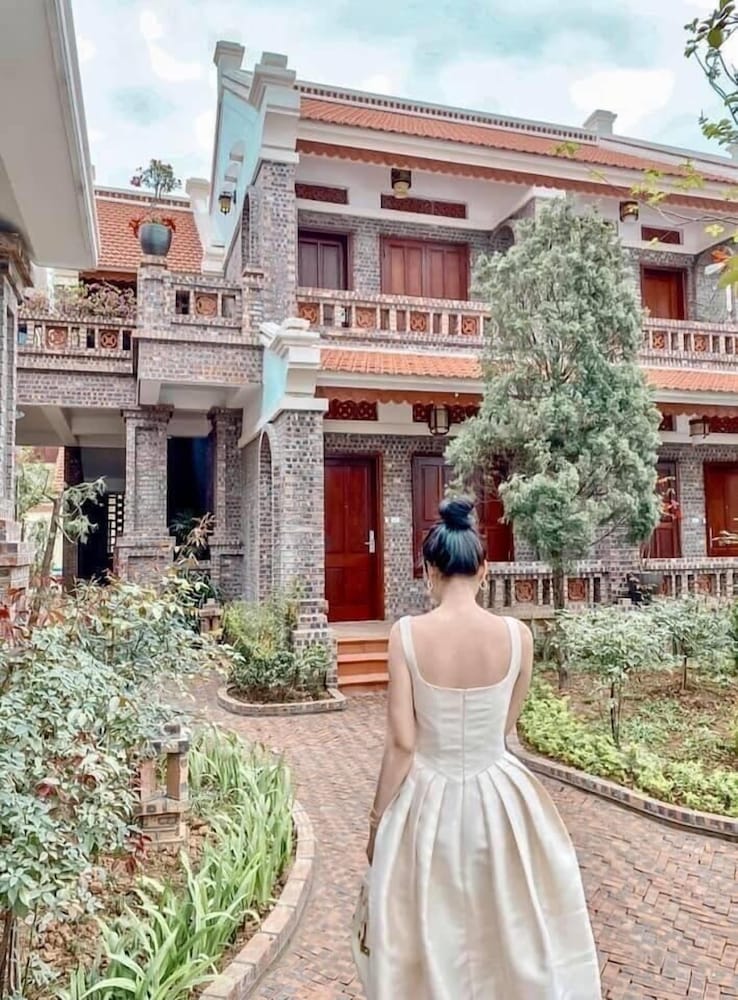 Фото Hòa Nam Hotel