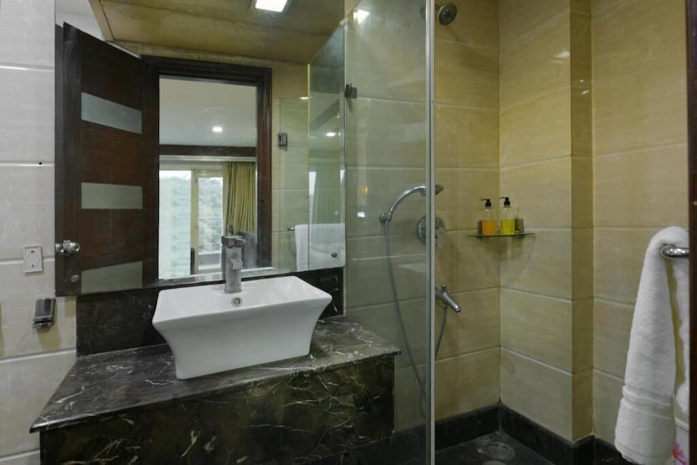 Фото Hotel Admire Inn Nfc