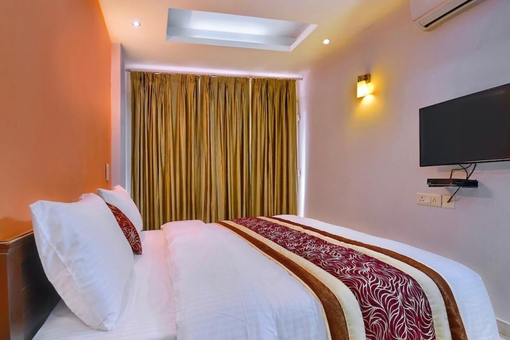 Фото Hotel Jasola 82 inn