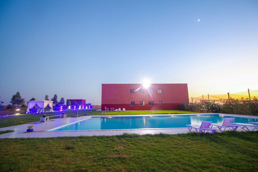 Hotel Luxurious Apartment Fully Equiped, Earth, photo