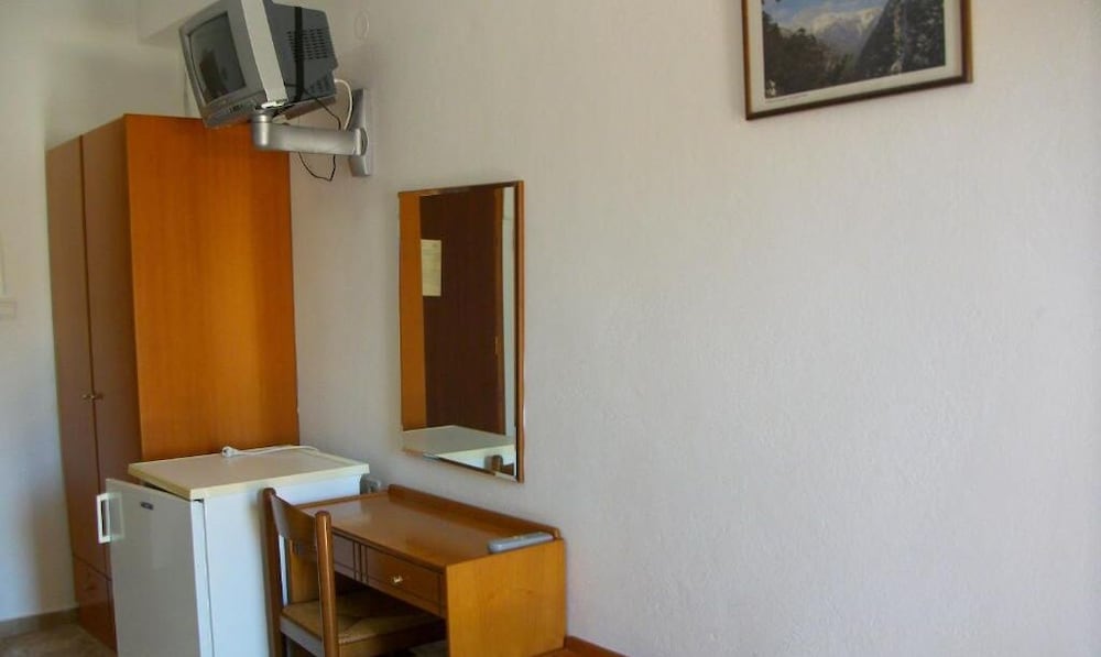 Фото Samaria Pension & Restaurant