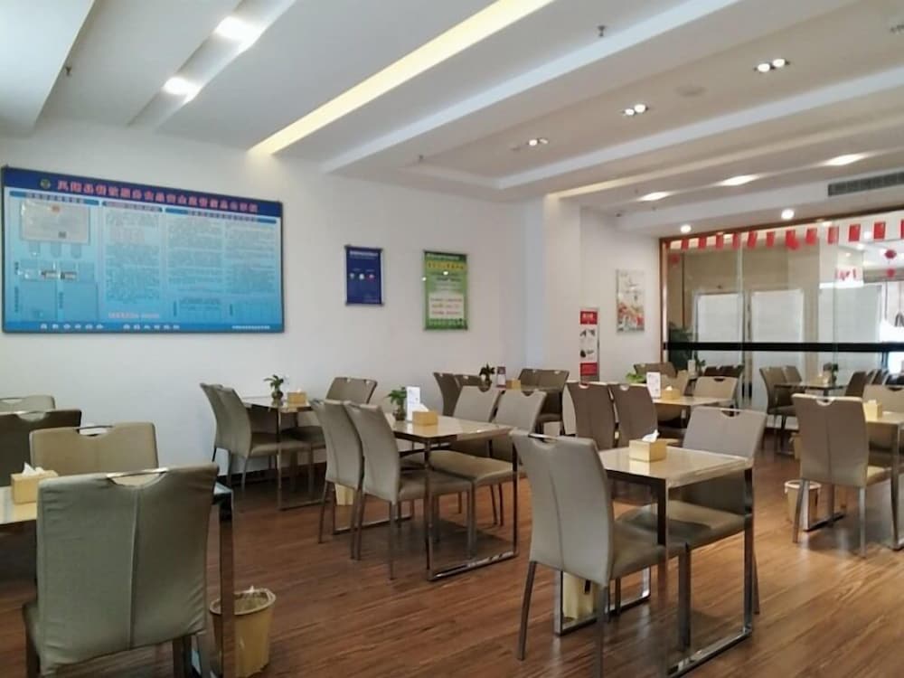 Фото GreenTree Inn Baoji Fengxiang Donghu Business Hotel