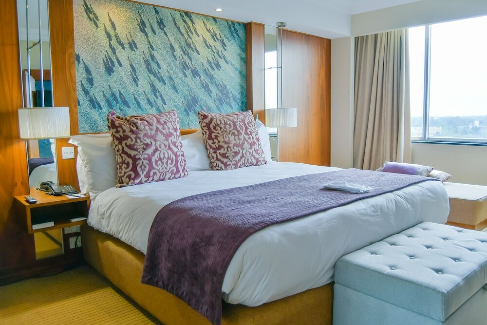 Фото Monomotapa Hotel