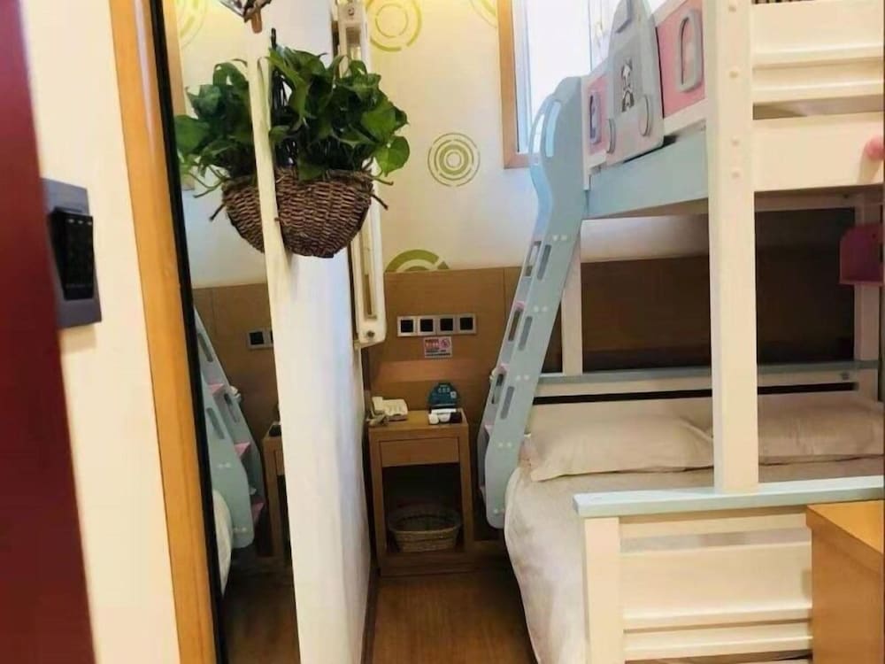 Фото Greentree Inn Beijing Houhai Express Hotel